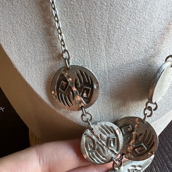 Vintage Native American Style Bear Necklace - Picture 4 of 9